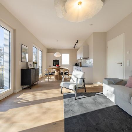 Ferienwohnung Strom Acht - Modern Frisch Inkl Stellplatz, Balkon - 200M Zum Alten Strom Rostock Kültér fotó